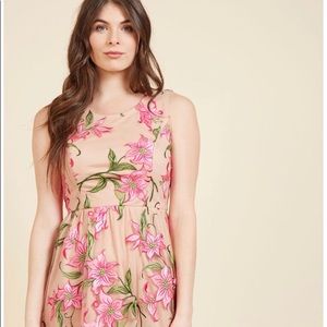 Modcloth formal rise embroidered dress 4X unused